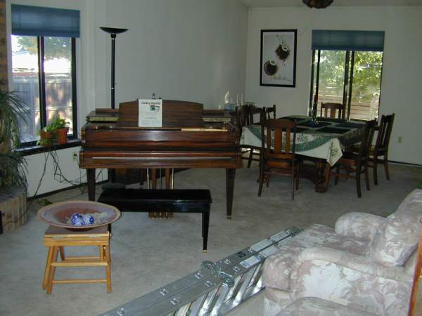 LivingRoom-Before-1.jpg