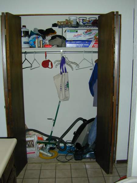 Pantry-Before-1.jpg